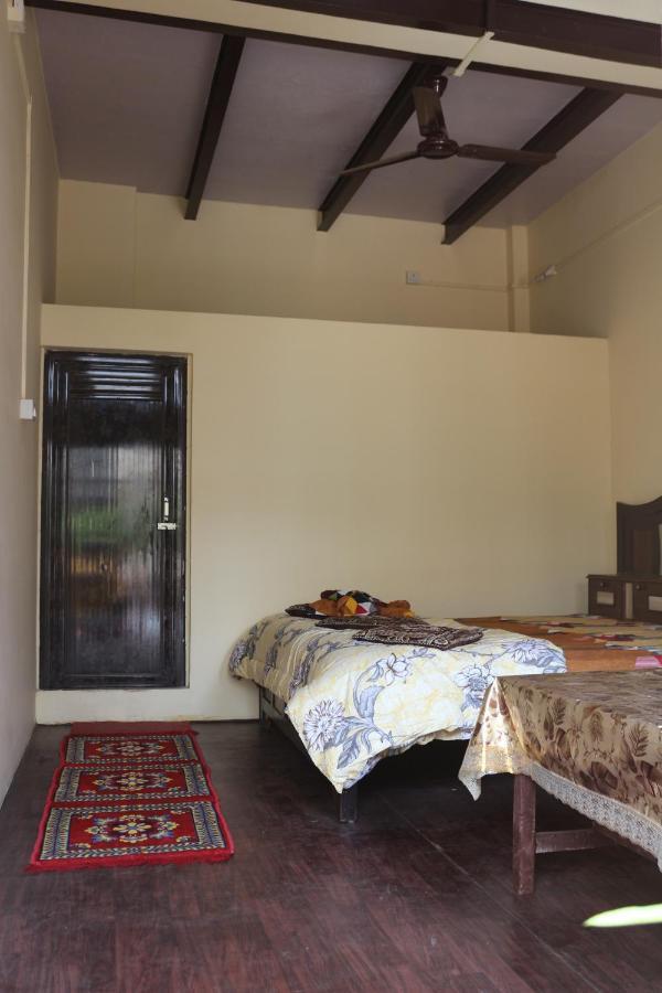 Mother Hostel Varanasi Exterior foto