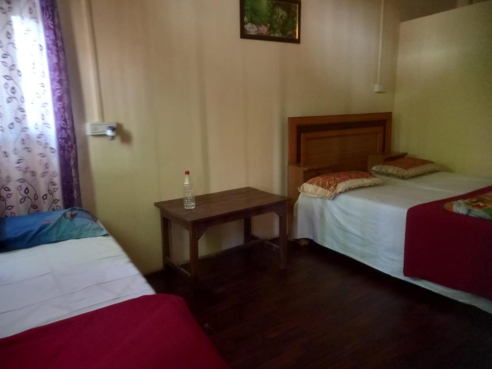 Mother Hostel Varanasi Exterior foto